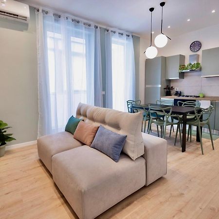 Politeama Charming Apartment パレルモ エクステリア 写真