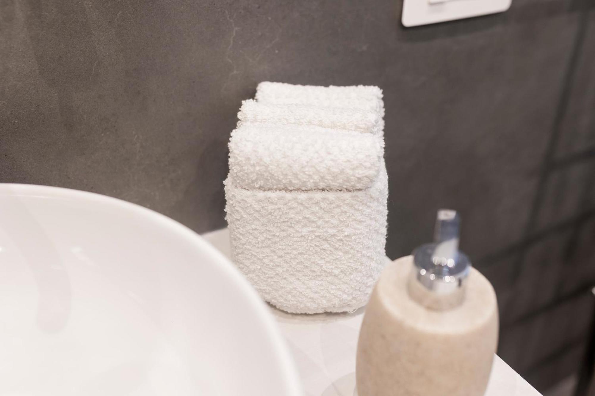 Politeama Charming Apartment パレルモ エクステリア 写真