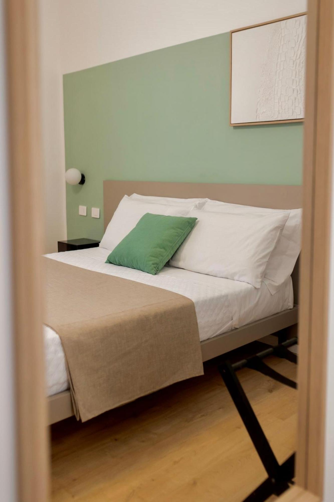 Politeama Charming Apartment パレルモ エクステリア 写真
