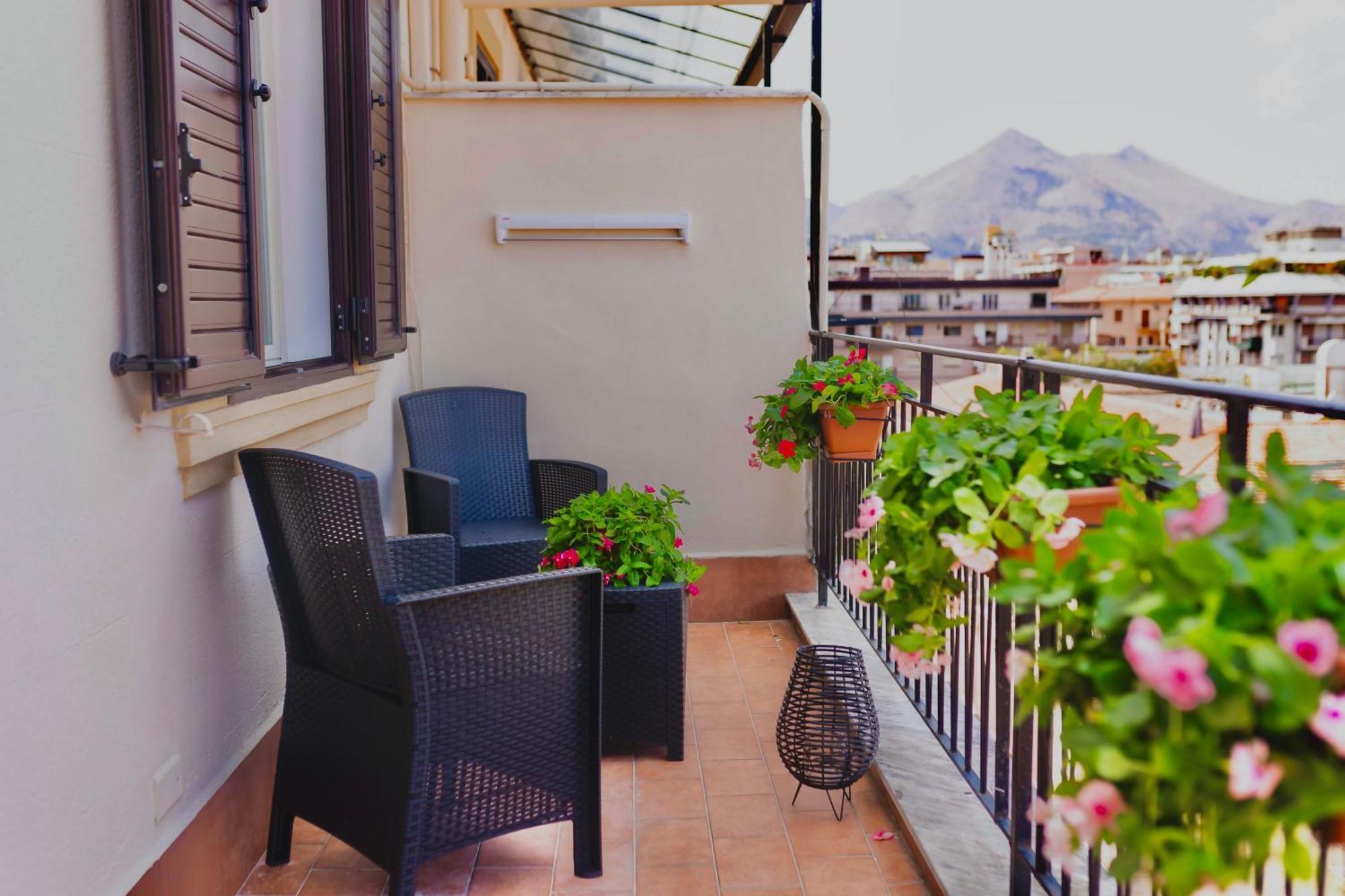 Politeama Charming Apartment パレルモ エクステリア 写真